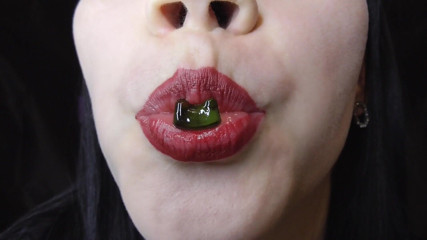 Anna Sky: Sexy giantess eating gummy bears