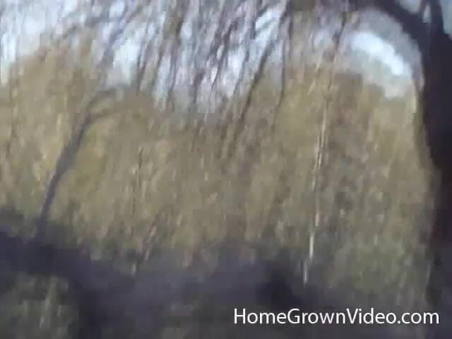 Homegrown Outdoor Sex: Daisy sucks Duke's cock under the overpass