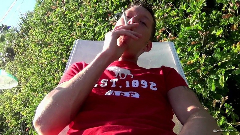 Boys Smoking: Ryan Chainin dos anos 100