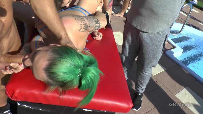 GangBang-Dream: Phoenix + Adreena Outdoor-gangbang