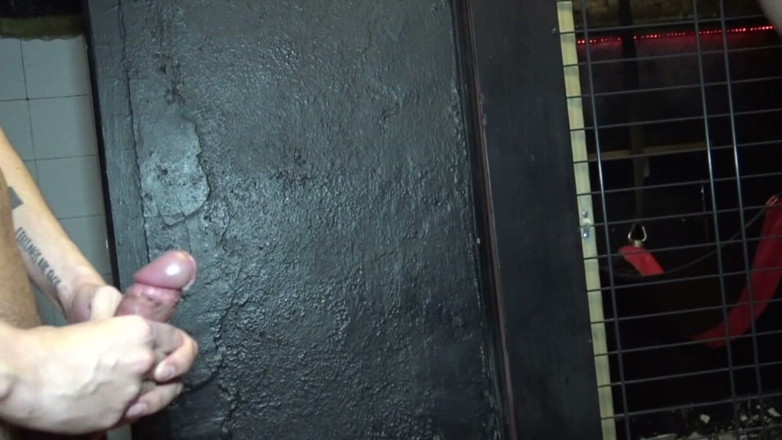 Fun raw sex with straight curious: Touze Entre Potes En Backroom