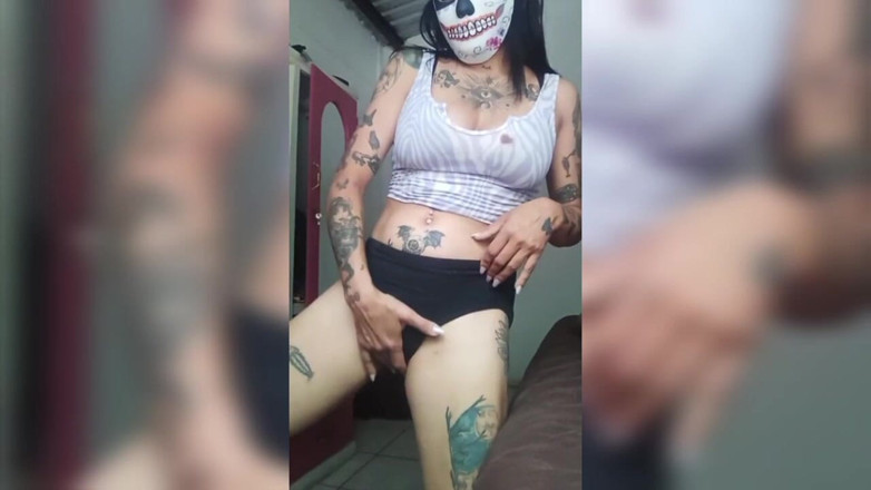 Sofixxx: Die freundin meiner freundin schickt mir heiße videos