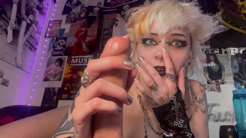 Glitterqueen1999: Asta este tot ce futai sph jenant