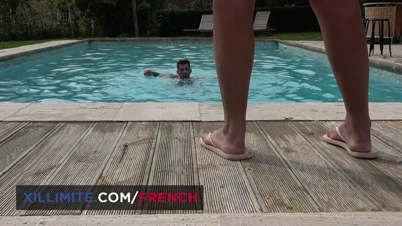 French girls at work: Sesso anale con l'insegnante procace di nuoto