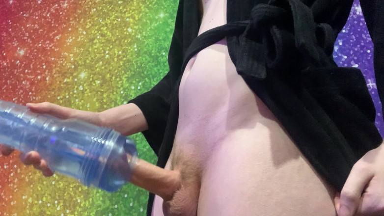 Brashen: Redhead Teen Fucks and Cums Hard in Toy