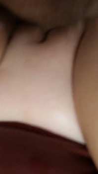 Memek cewek ini dientot habis-habisan sama kontol besar - close up