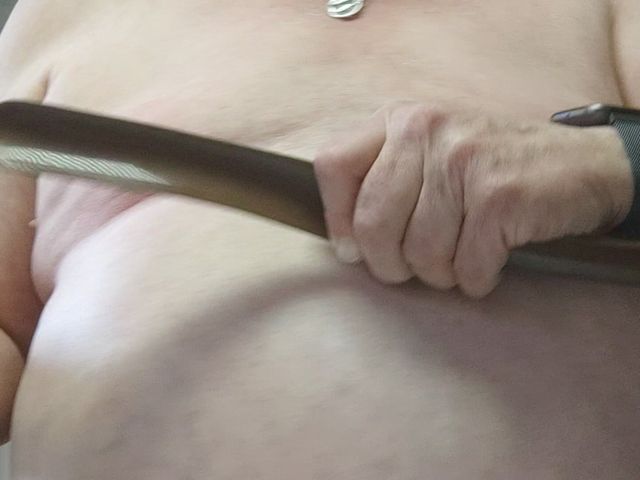 Heavy slap my tits and pinch my nipples (Karlchengeil)