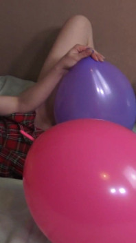 Teen Babe Ballon Fucking