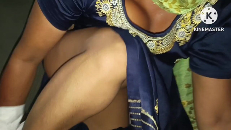 Nisha kajal: 一对印度泰米尔夫妇在卧室里做爱，带印地语音频