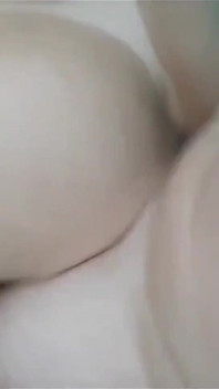 Zasraná horká blondýna - amatérské porno
