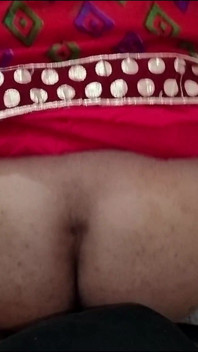 Indická nespokojená vdaná bhabhi má tvrdý sex se sousedem