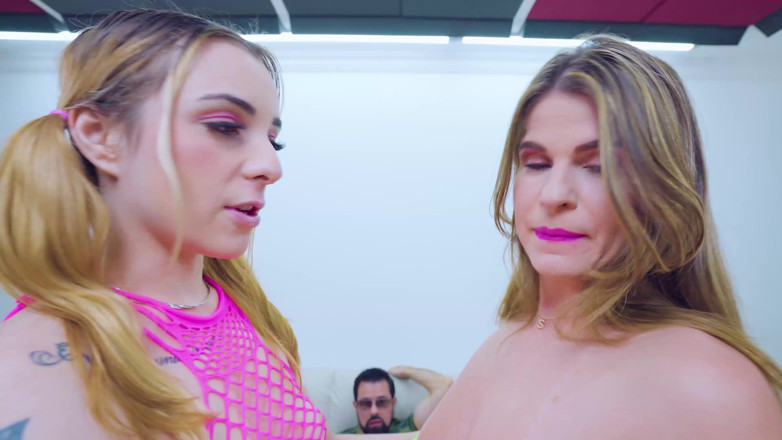 Redqueen films: Trío anal con Lary Lacerda y Samantha Munhoz