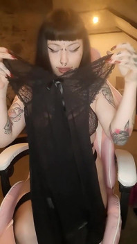 Vaše první femdom akce se mnou