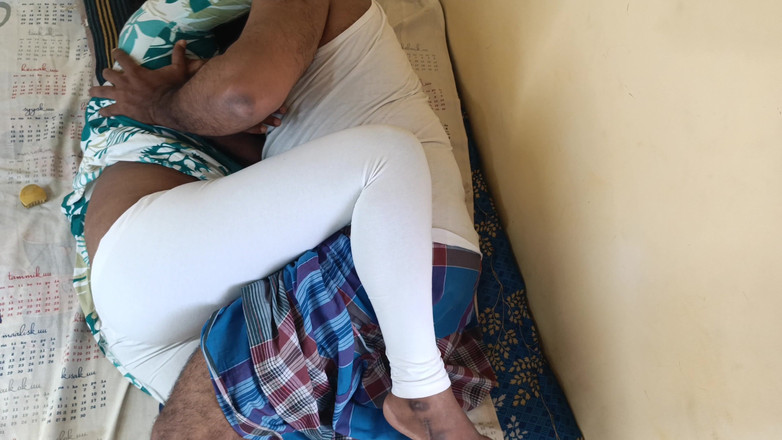 Laxi ammu: Manželů