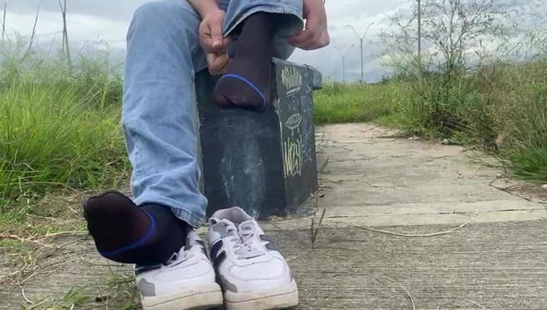 Mr Feet Colombia: Będziesz masować, lizać i wąchać moje stopy, dopóki nie zdecyduję