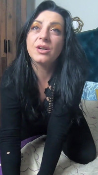 Milfycalla - masturbiert, arsch spielen und schmutzig reden, während sie sortswear trägt 253