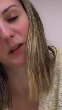 Fru pinnar dig för att du är dålig på att äta fitta - Clara Dee POV