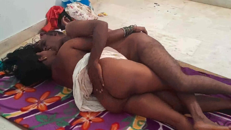 Desi palace: Indian hot Stepaunty porn video