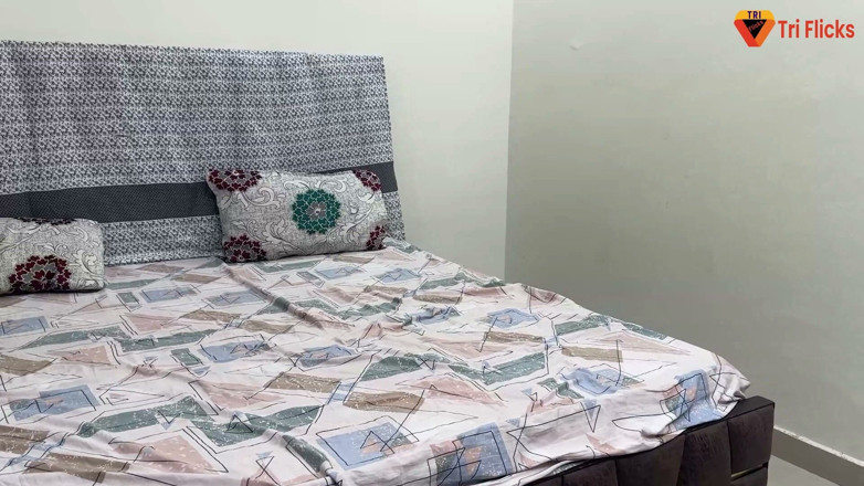 Triflicks: Iubită și iubit nai Kiya Room Mai Kaand