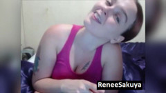 Renee Sakuya: Ridendo e indicandoti il perdente