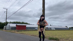 megu2002: 노출 걷기는 위험으로 가득합니다.