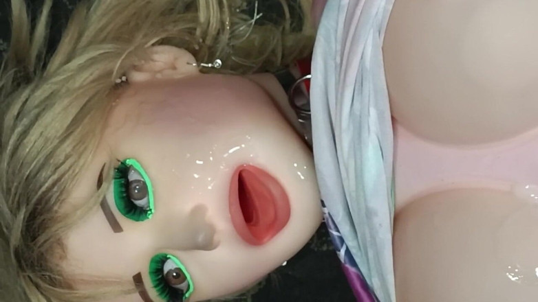 kickerscooter: Fucking and Cumming on My Doll Vanessa