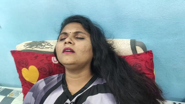 Vaigavarun45: Step Sister and Step Brother Hot Romance with Pussy Lick...