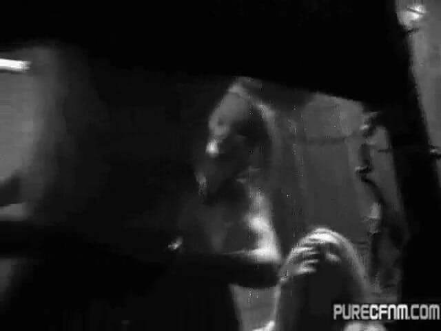 Pure CFNM: 흑인 대물 자지에게 따먹히는 거유녀