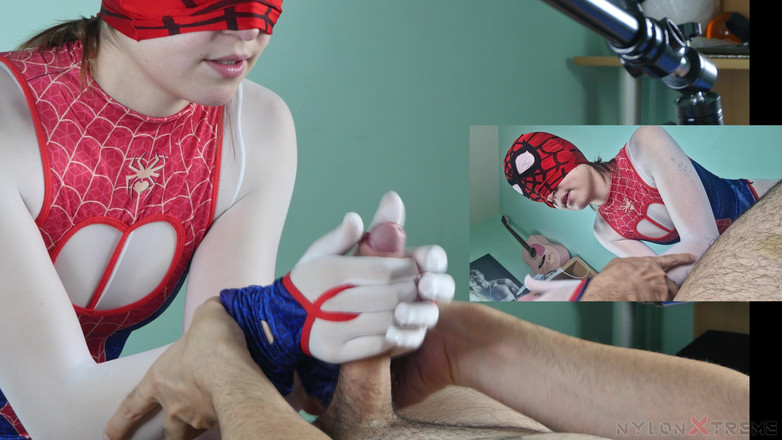 Nylon Xtreme: Elena Clarck 스파이더 오럴