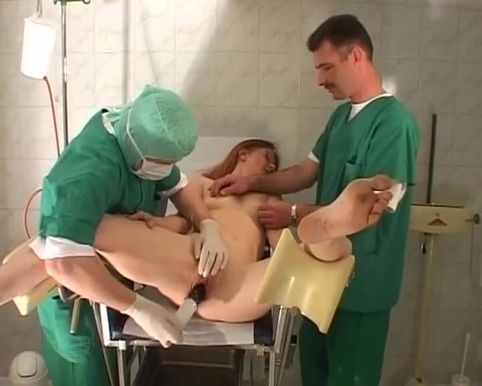 Deutsche Camgirls: BDSM-addicted German Mature Slut Fucked by Doctor