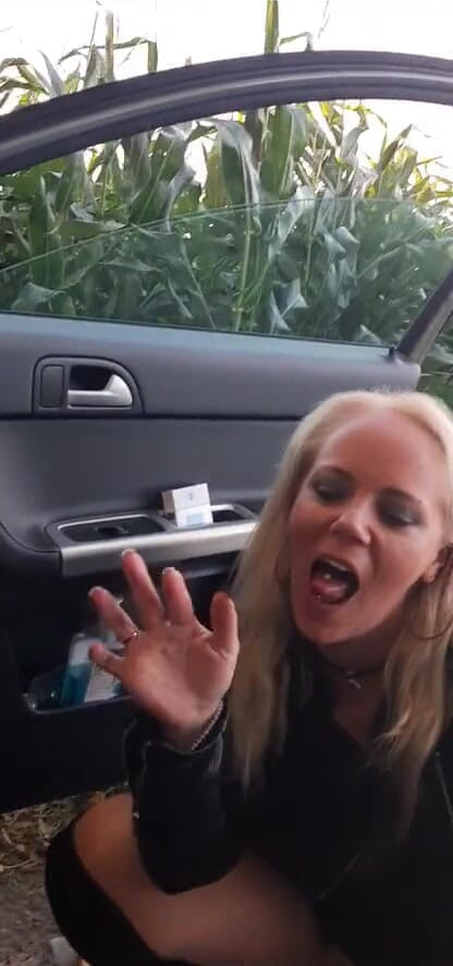Street porn reality: Den pissande vägen 10