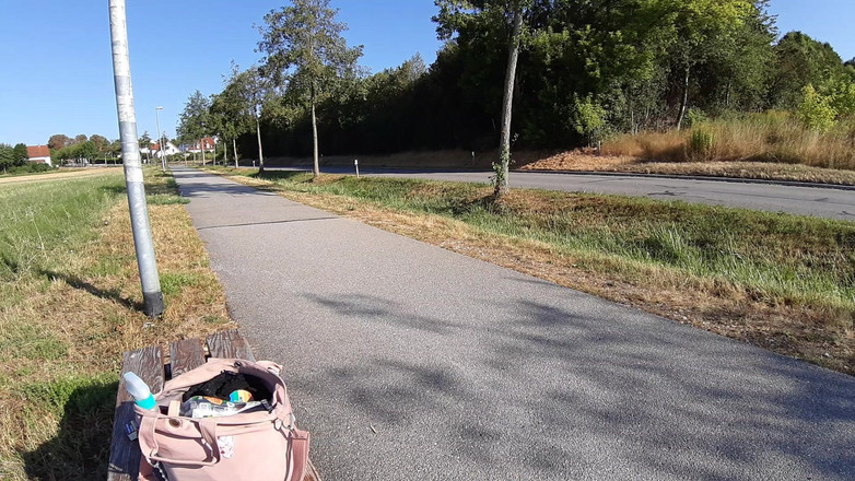 sweetfeet29: Inläggssulor som plåsar offentligt utomhus