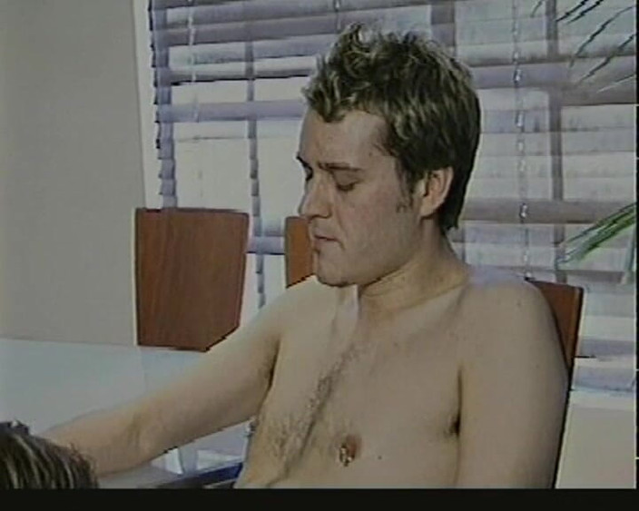 90s Gay VIntage Rough: Dois caras gostosos trocam boquetes profundos # 4