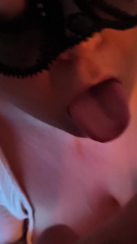 Deep throat &rimming fram till den slutliga explosionen