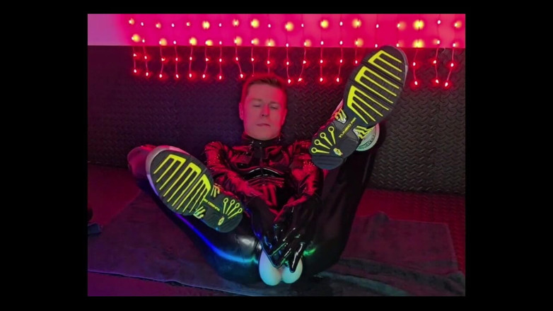 Roman Heart: Wat plezier met mijn grote zwarte lul in latex