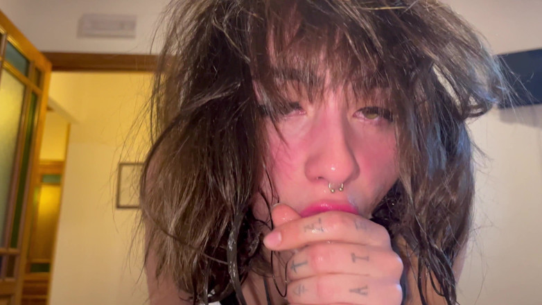 Raxxxbit: Wanna Cum?