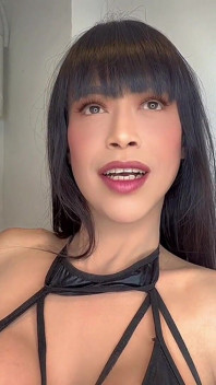 Ladyboy Pairin เล่นตูด ควยและน้ําแตก