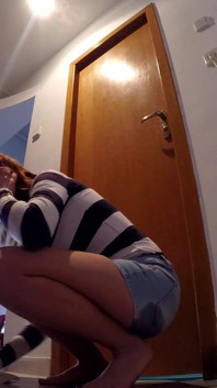 Sexy Redhead Teen Pee in Her Short Pants and Clean the Wet Floor
