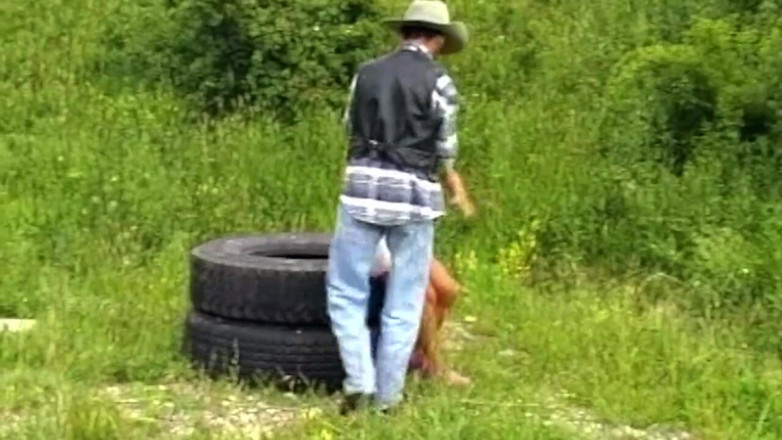 Deutsche Amateur Pornos: Piss Drenched Blonde Fisted Outdoors - Dripping Cum Cleanup