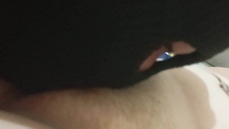 Angelina Pop: Jemná masáž jazykem na kundičce krásné dívky, která chce stříkat