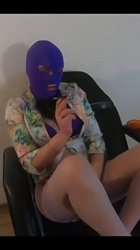 Fumons un Cigarettese ! #fyp, #amateur, style #doggy, #milf, #fetish, #custom, #gfe, fétichisme du #mask, #anal, #ass à bouche, #jo