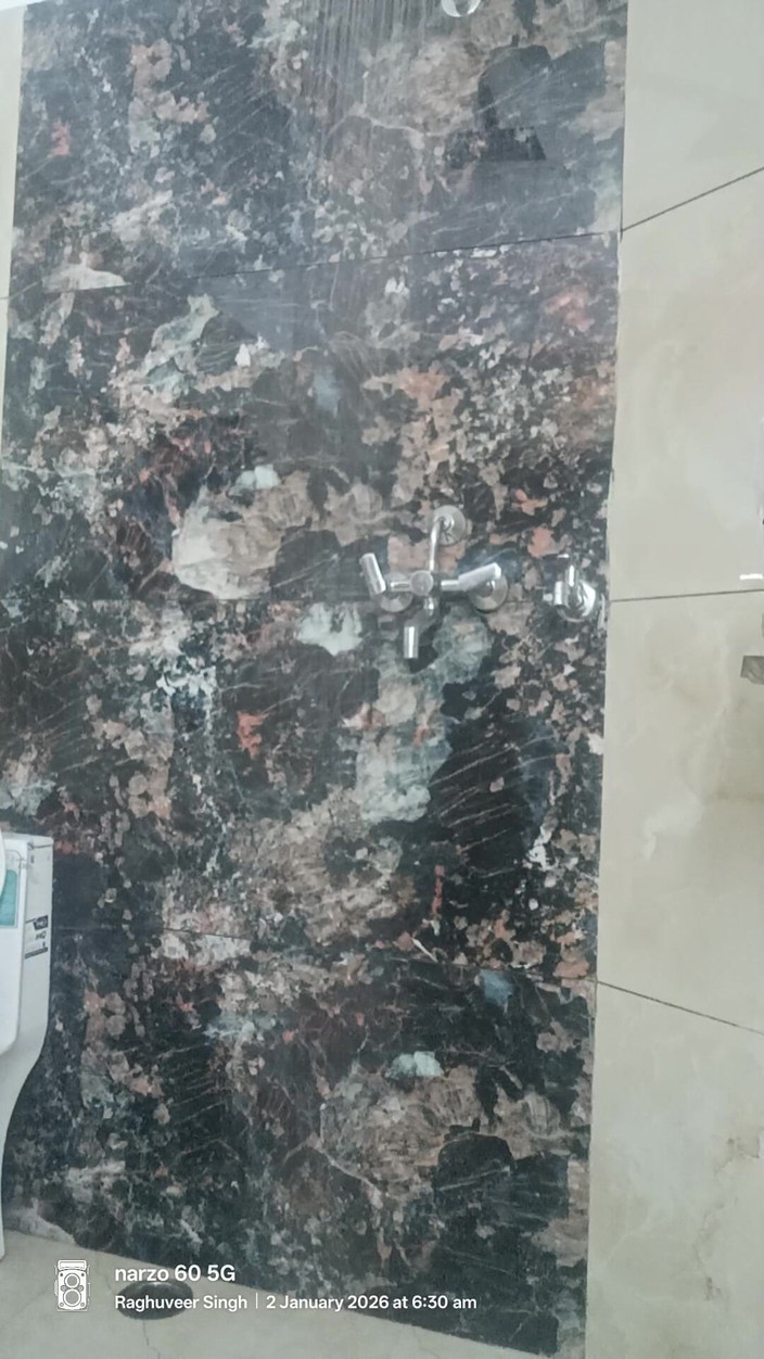 Rajasthani-old-lover: Індійський чоловік дезі насолоджується душем і мастурбацією з сусідом