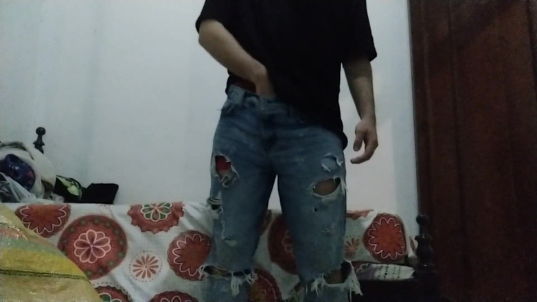 Leo J: After the Party I Touch Myself and Masturbate