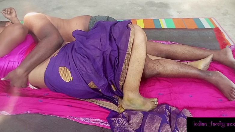Indian IFS: Üvey anne içerken üvey oğlunu baştan çıkarıyor