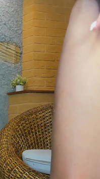 Corpo magro e menina ruiva é enganada e um ... por seu vibrador na webcam