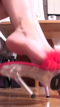 Goddess Gloria Dangling