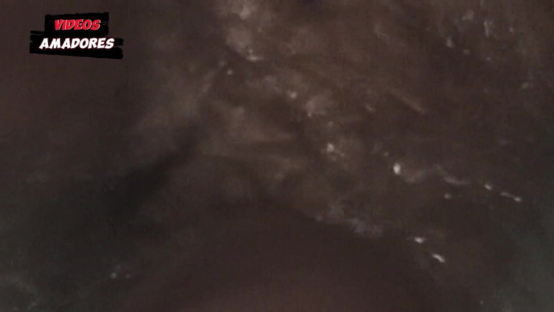 Amateurs videos: Une femme mariée se masturbe avec des jouets pour moi...
