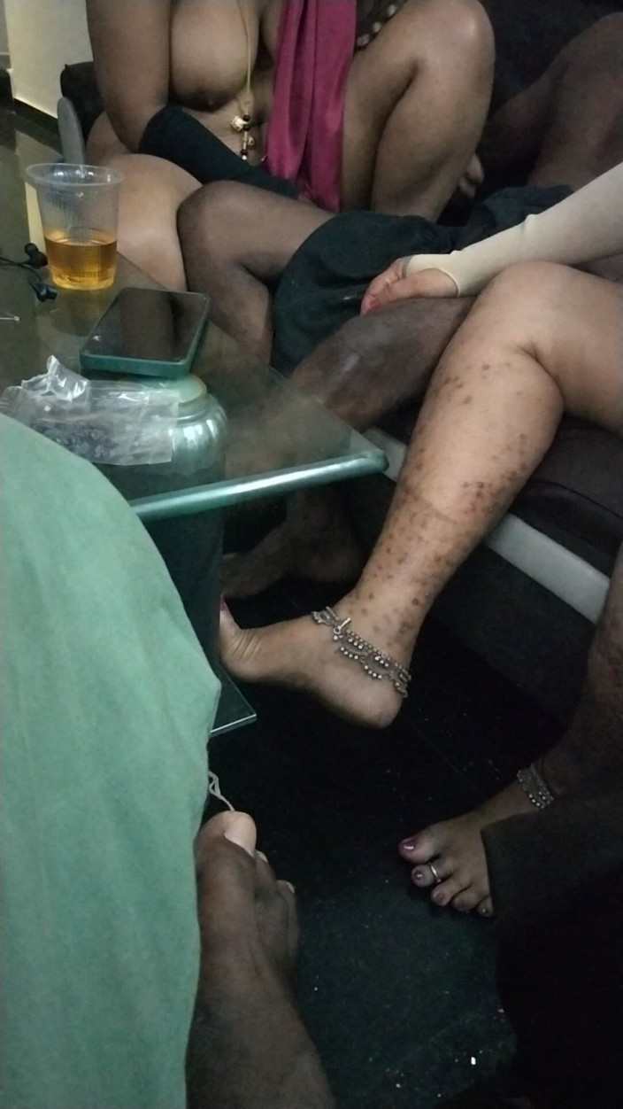 Tamil lesbian: Hablando sucio desnudo