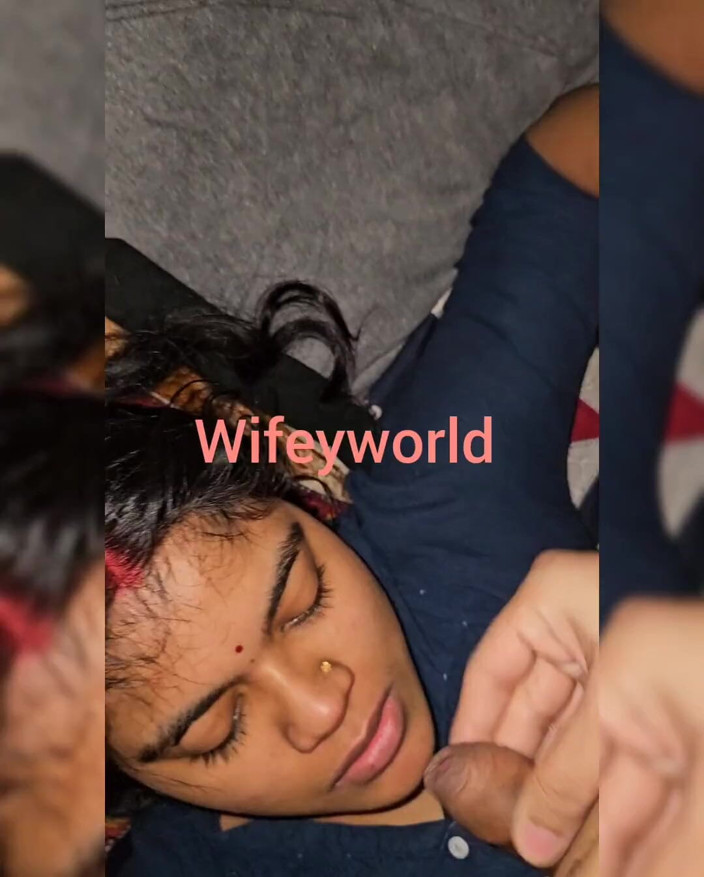 Wifeyworld2025: Minha esposa vizinha engolindo meu esperma