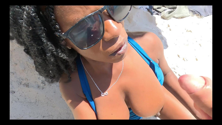 Black Swan: ビーチでのセックス - 静かなビーチでセックスをしているところを捕まりそうになった